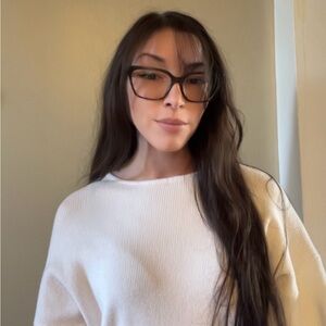 Meet your Posher, Tita